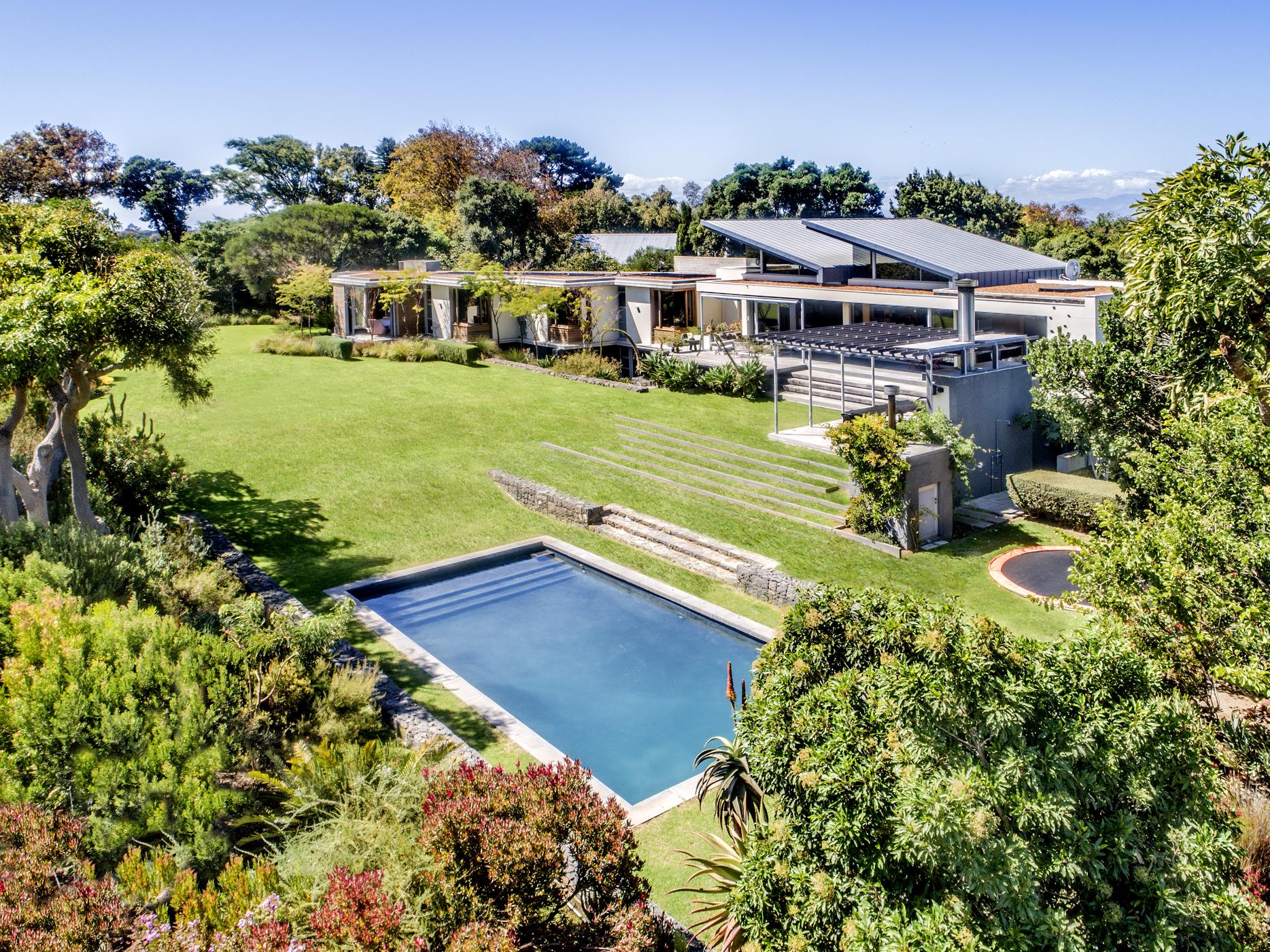 Looking to stretch your post-lockdown legs? Consider Constantia for your next home Looking to stretch your post-lockdown legs? Consider Constantia for your next home