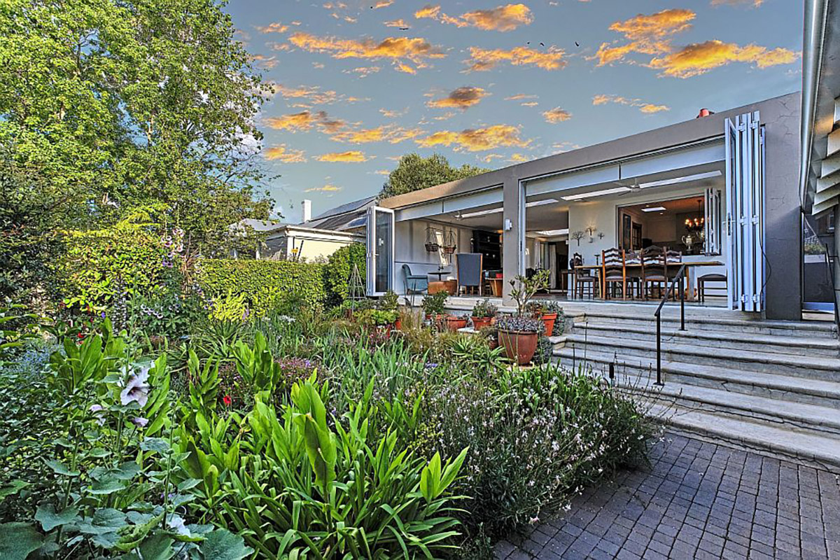 Priced at R4.5 million through Pam Golding Properties, this exquisitely renovated residence has been designed to maximise light, flow and tranquillity. Set in lush manicured gardens, the property includes a spacious home office and versatile cottage/staff accommodation, a 5kva Inverter with eight solar panels, two lithium batteries, plus a water tank. 